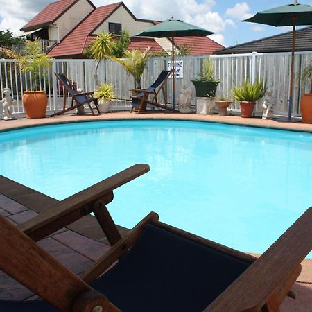 Avenue Heights Motel Whangarei Buitenkant foto