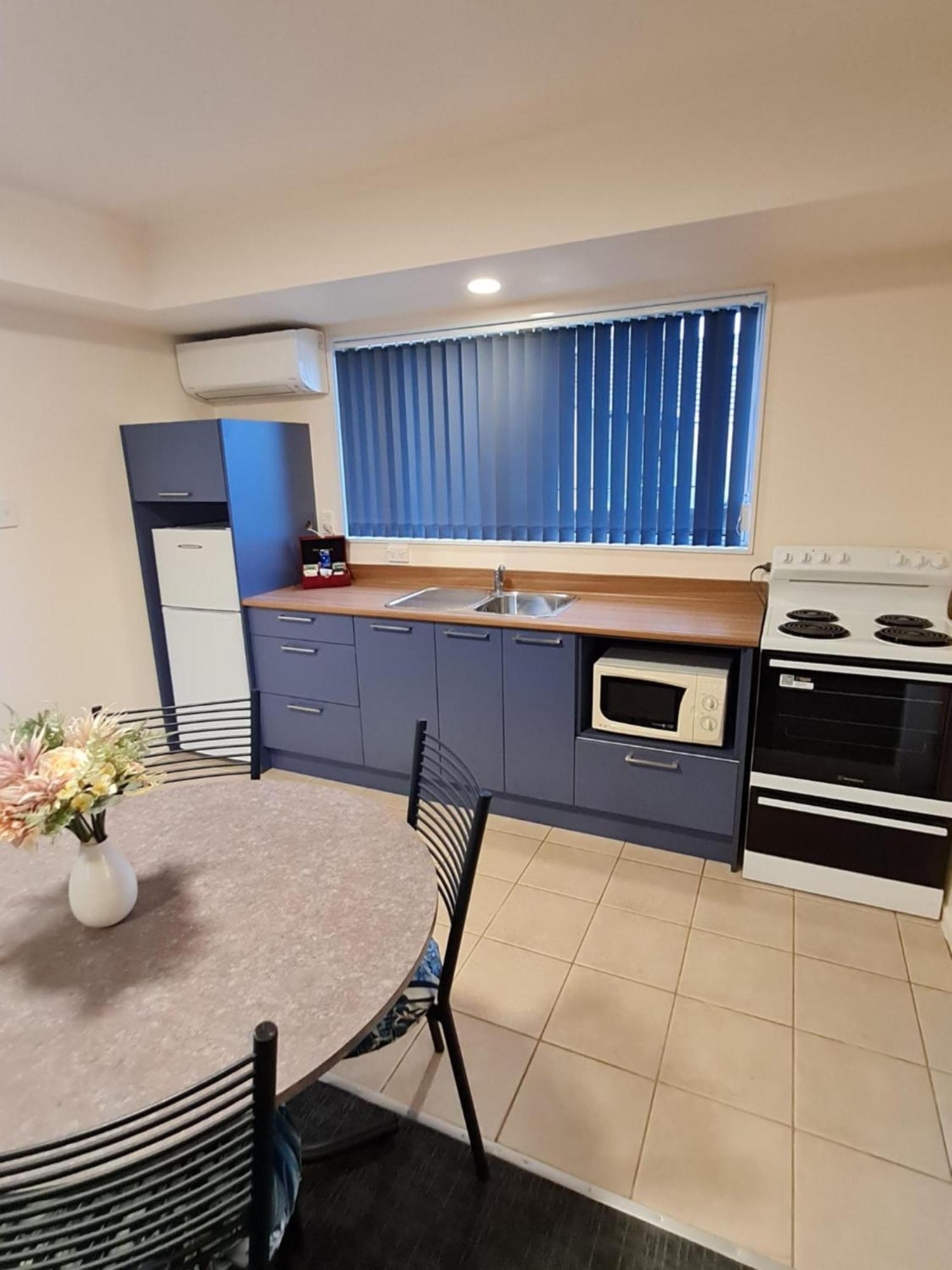 Avenue Heights Motel Whangarei Buitenkant foto