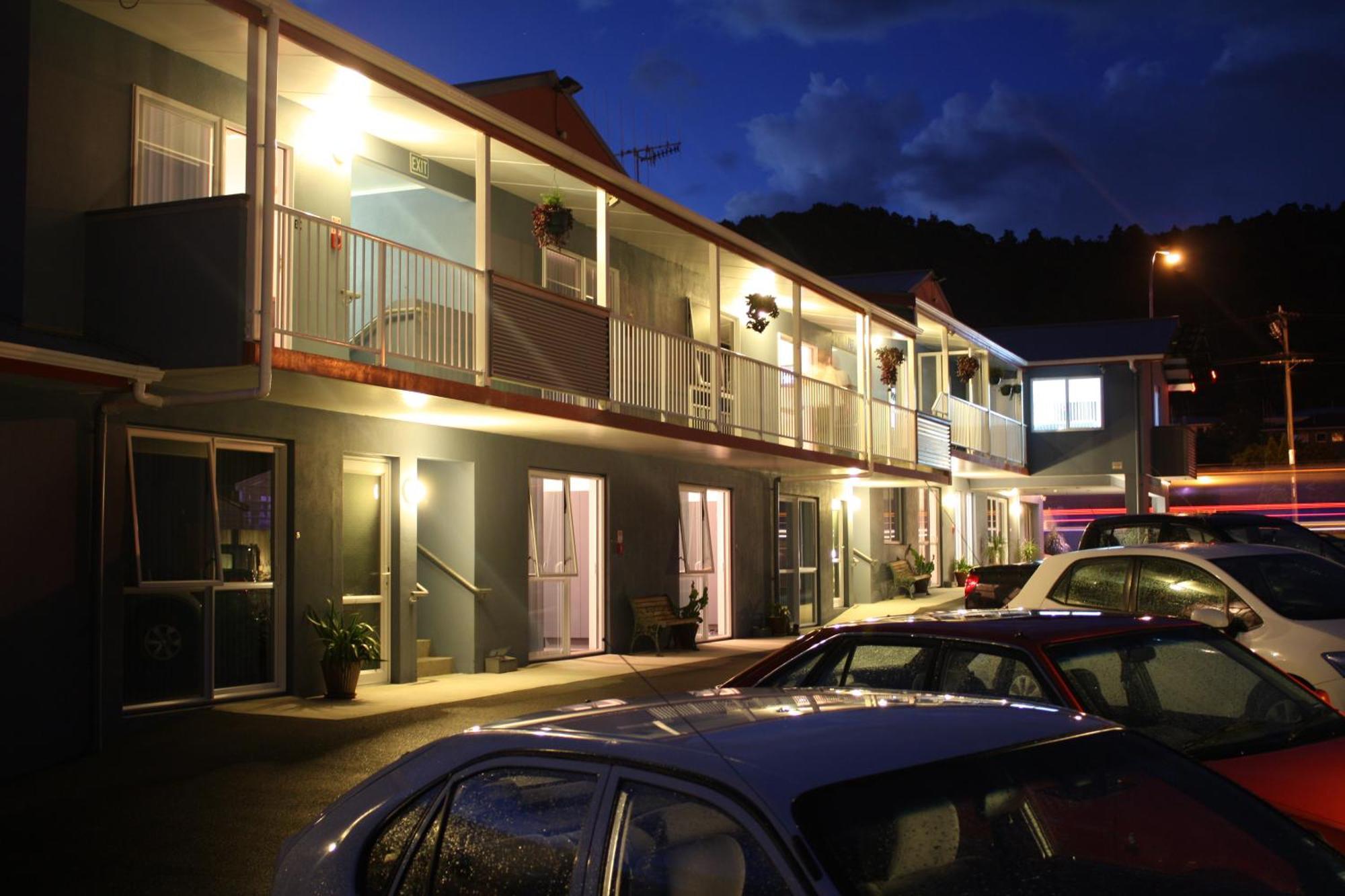Avenue Heights Motel Whangarei Buitenkant foto